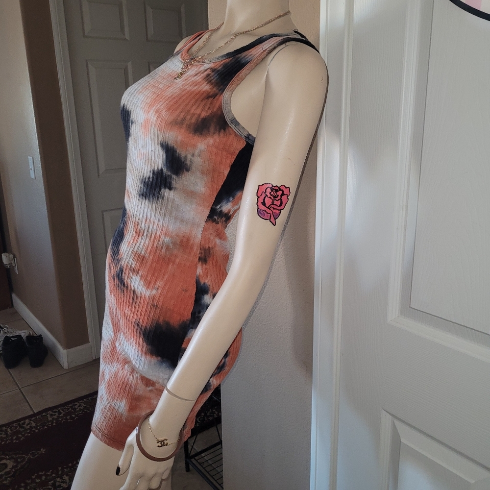 Tie-dye Bodycon - Picture 3 of 8